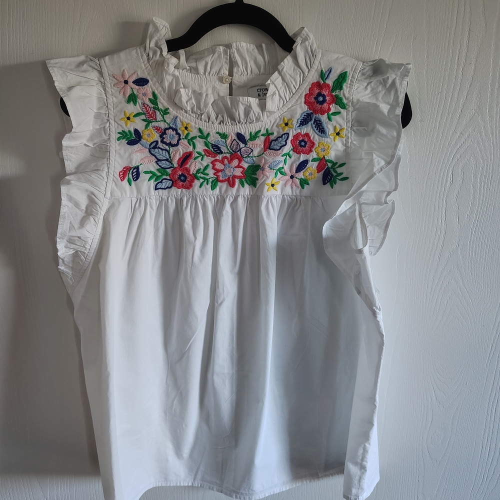 Crown & Ivy White Blouse with Ruffles